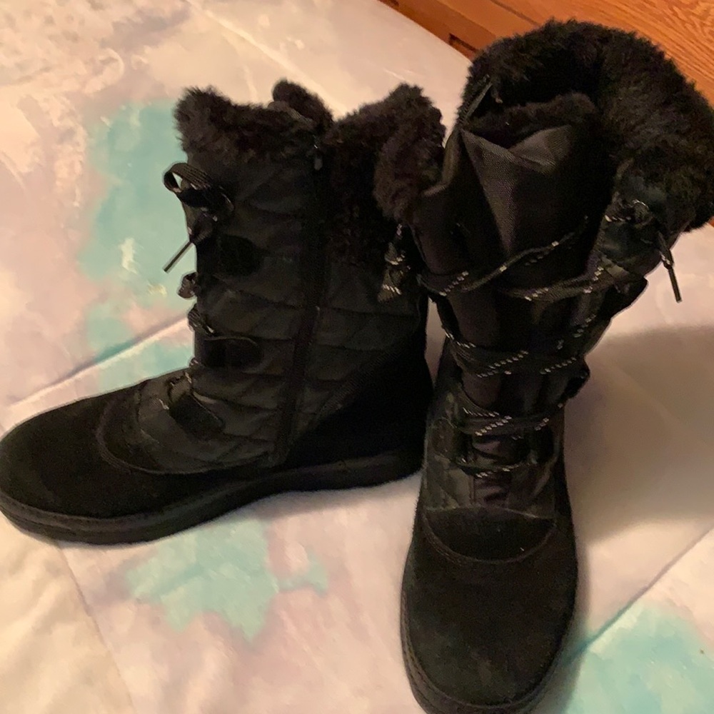 Bare traps mid high boots new never worn